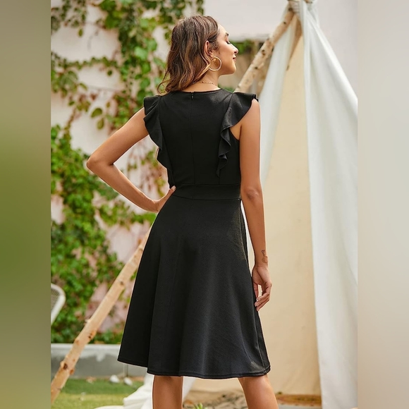 Yathon Ruffle Dress - Picture 5 of 12